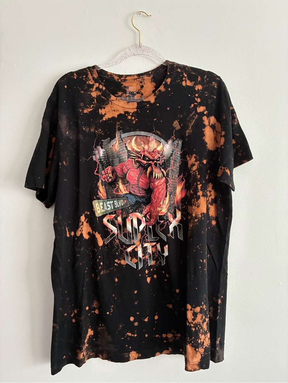 WWE Brock Lesnar Suplex Bleach-Splatter Black & Orange Graphic Tee